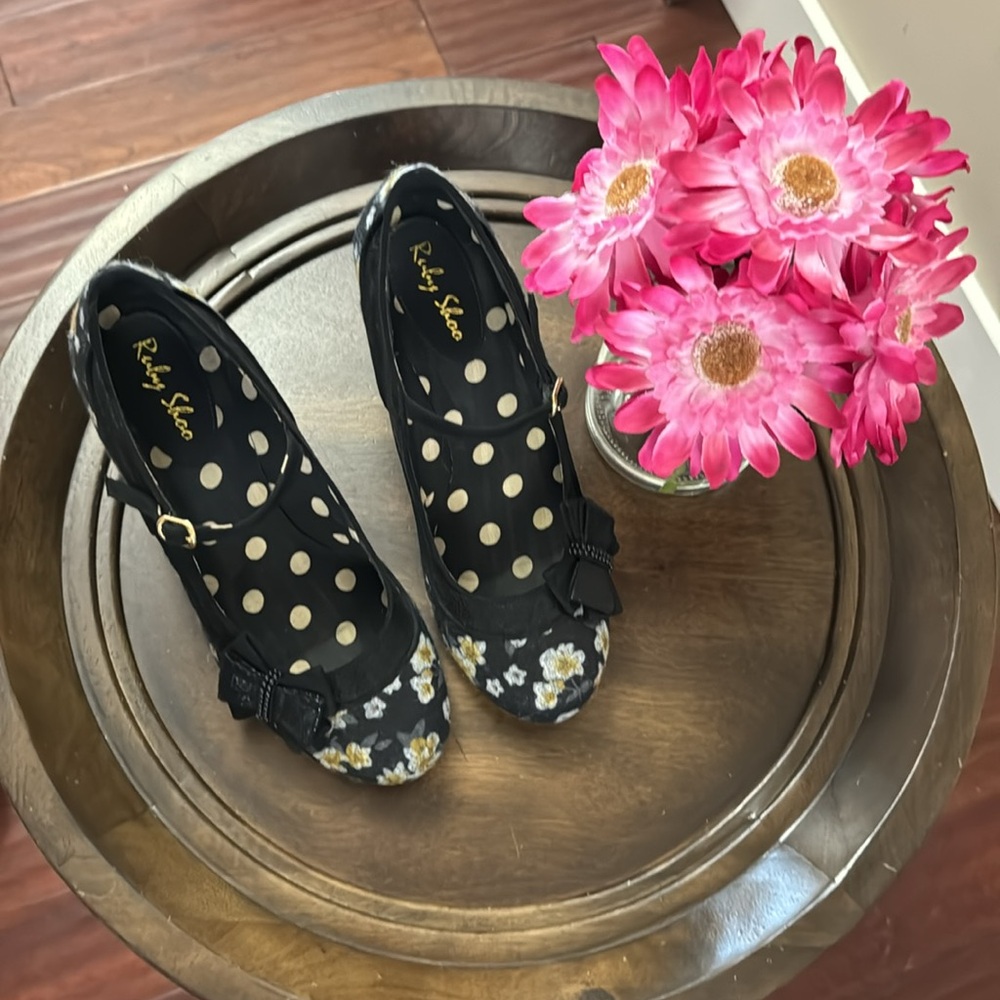 Ruby shoo shoes - Picture 3 of 3